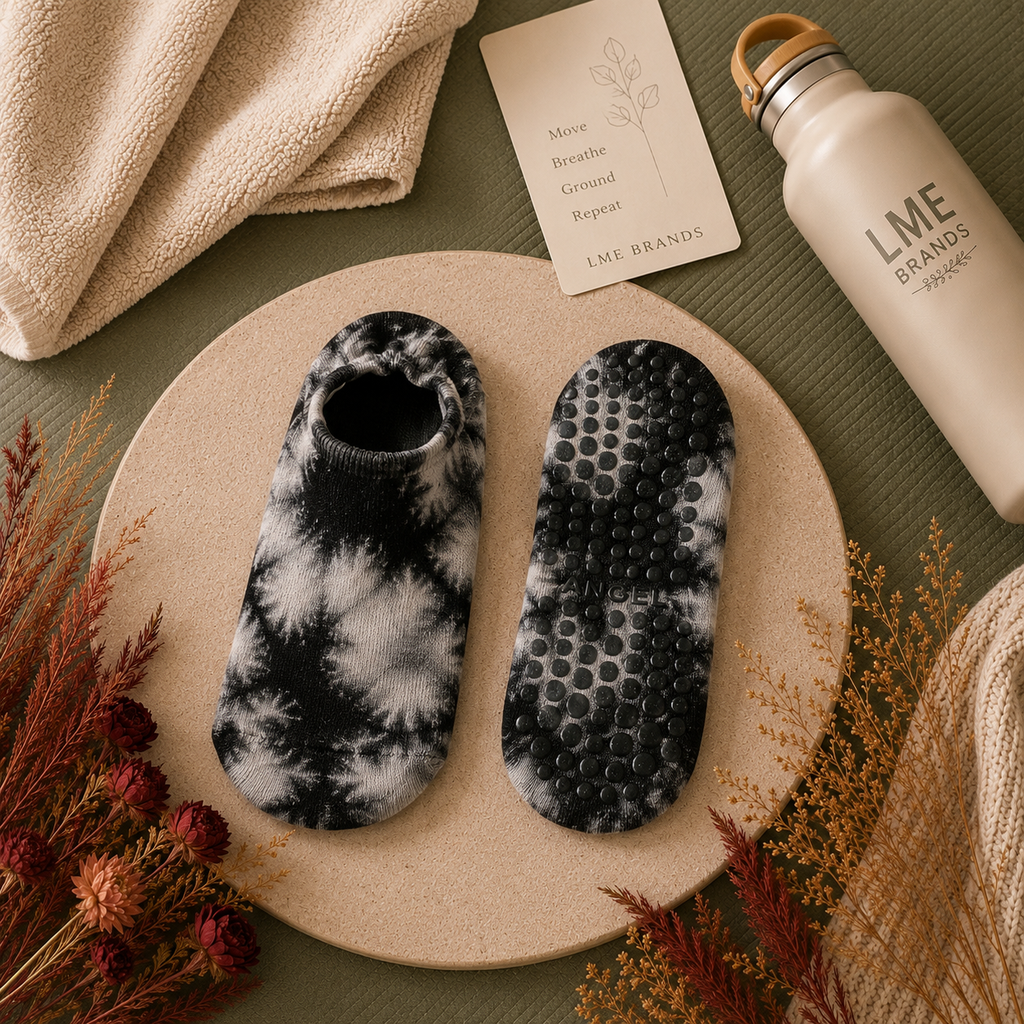 Tie Dye Casual Gripper Socks - 2 Pack + Bonus Cooling Towel