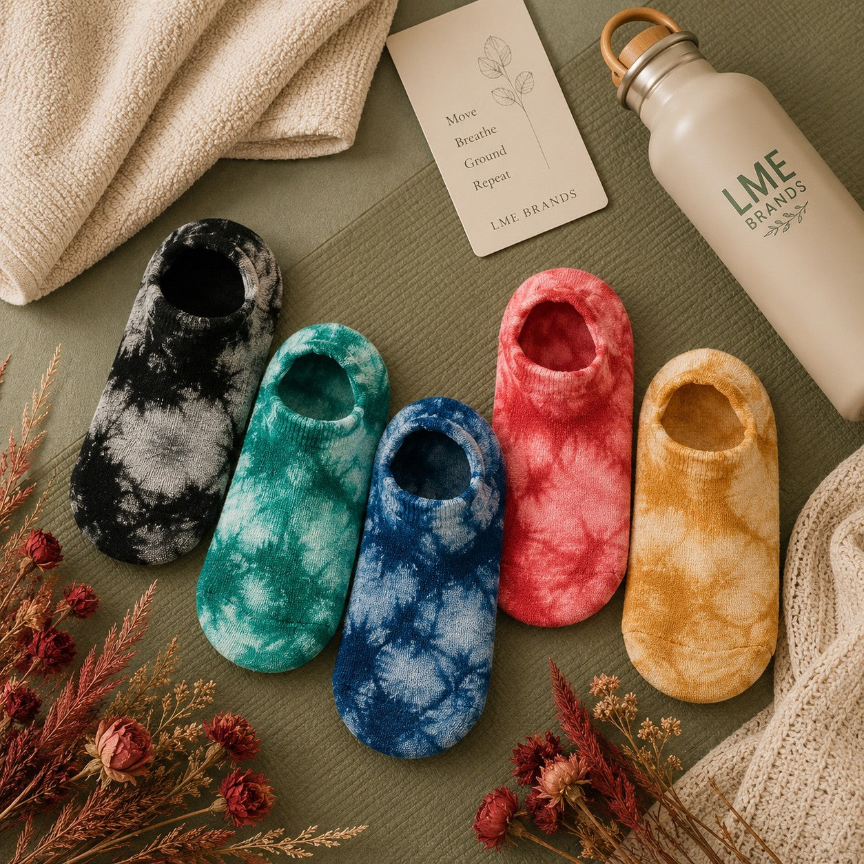 Tie Dye Casual Gripper Socks - 2 Pack + Bonus Cooling Towel